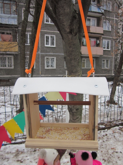Прилетейте поскорей Акция «Кормушка для пичужки» Прилетейте поскорей
