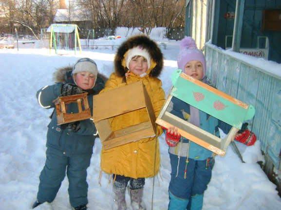 Наши кормушки. Акция «Кормушка для пичужки» Наши кормушки.