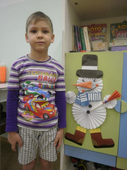 Снеговик Конкурс Новогодних поделок. Декабрь 2013. Дошкольники Снеговик