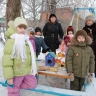 С папми кормушки мастерили, что бы птицы зиму пережили. С папми кормушки мастерили, что бы птицы зиму пережили.