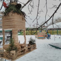 "Угощайтесь" "Угощайтесь"