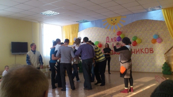 День пап в младшей группе 2013 год Фото День пап в младшей группе 2013 год