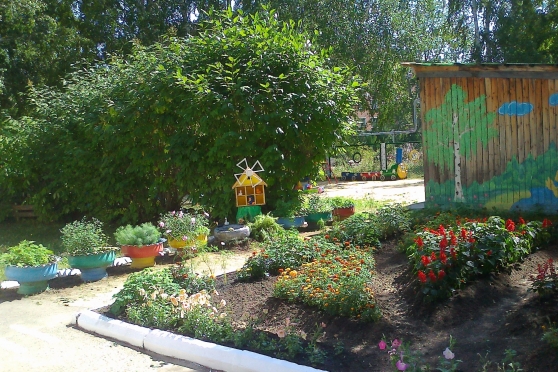 Поделки в детском саду оформление детских участков своими руками фото 74