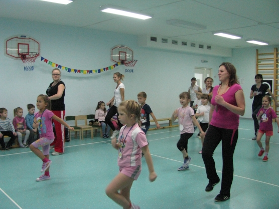 Спортивный праздник с родителями «Моя спортивная семья» Фото Спортивный праздник с родителями «Моя спортивная семья»