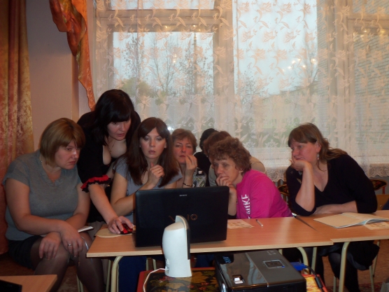 Мультимедийная презентация как одна из форм работы использования ИКТ в ДОУ Фото Мультимедийная презентация как одна из форм работы использования ИКТ в ДОУ