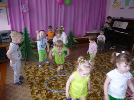 Спортивное развлечение «Лягушата» в 1 младшей группе Фото Спортивное развлечение «Лягушата» в 1 младшей группе