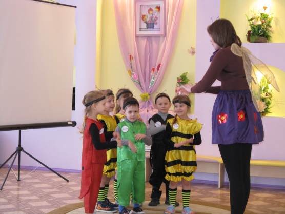 НООД по физической культуре в средней группе «День рождения Мухи-Цокотухи» Фото НООД по физической культуре в средней группе «День рождения Мухи-Цокотухи»