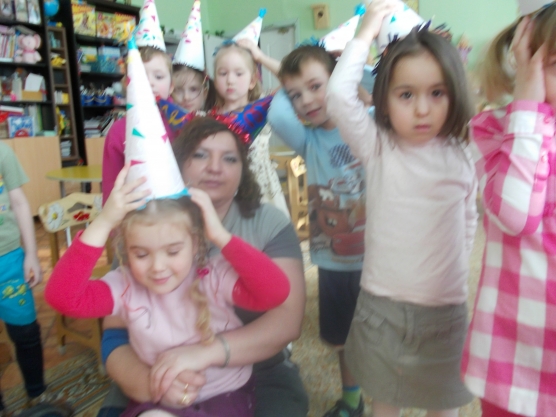 Детское творчество «Веселые колпачки» Фото Детское творчество «Веселые колпачки»