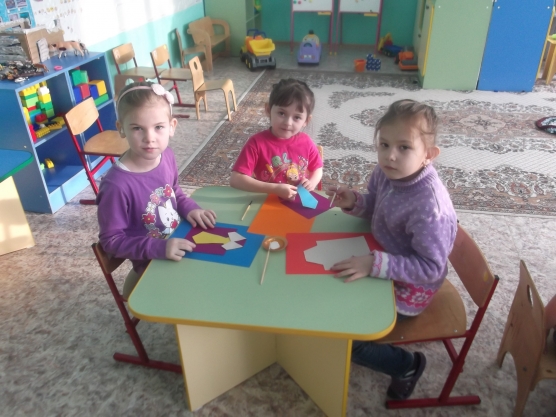 Подготовка к празднику пап идет полным ходом. Фото Подготовка к празднику пап идет полным ходом.
