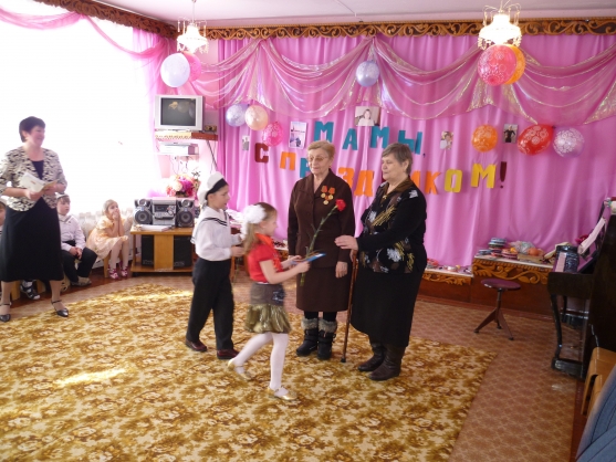 У нас в гостях ветераны Фото У нас в гостях ветераны
