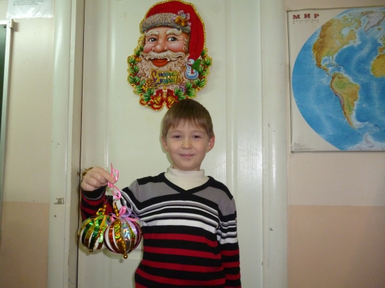 Фотоотчёт о новогодней выставке совместного творчества детей и родителей «Новогодняя игрушка» Фото Фотоотчёт о новогодней выставке совместного творчества детей и родителей «Новогодняя игрушка»