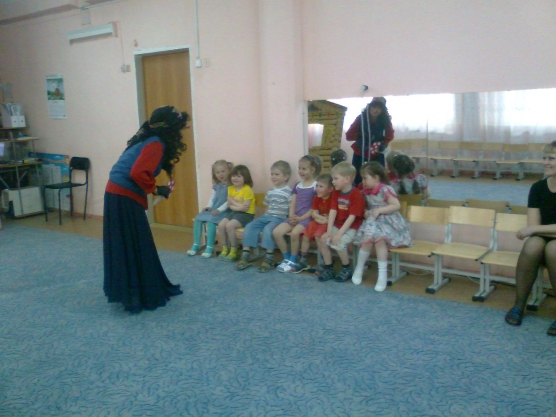 Театрализованное занятие по художественной литературе: «В страну русских народных сказок» Фото Театрализованное занятие по художественной литературе: «В страну русских народных сказок»