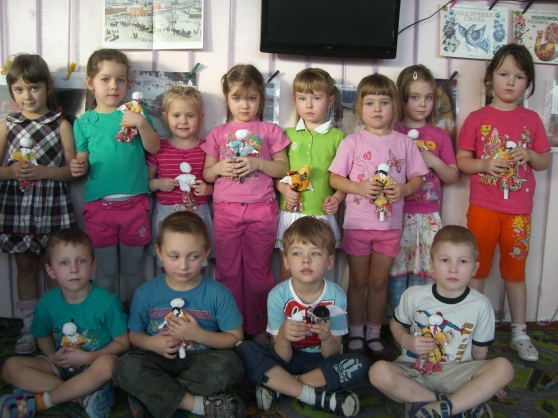 Конспект мастер-класса для детей средней группы (5 лет) «Кукла-скрутка» Фото Конспект мастер-класса для детей средней группы (5 лет) «Кукла-скрутка»