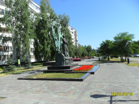 Экскурсия к памятнику Тукая. Фото Экскурсия к памятнику Тукая.