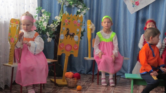Фольклорный праздник «Веселые посиделки» (открытие «Семейного клуба») Фото Фольклорный праздник «Веселые посиделки» (открытие «Семейного клуба»)