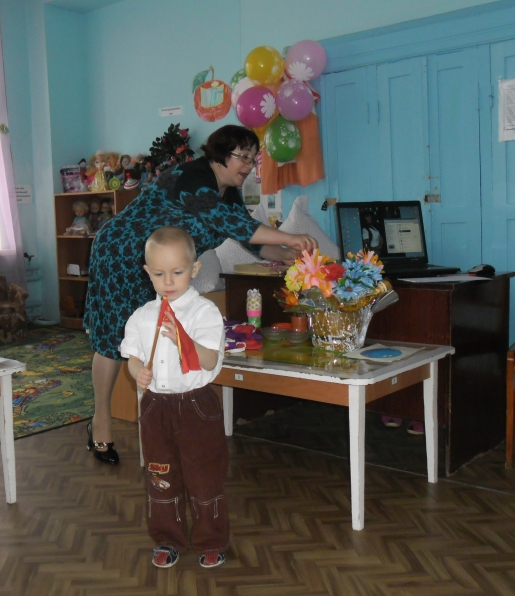 Открытое интегрированное занятие по развитию речи в младшей группе «Скоро праздник к нам придёт» Фото Открытое интегрированное занятие по развитию речи в младшей группе «Скоро праздник к нам придёт»