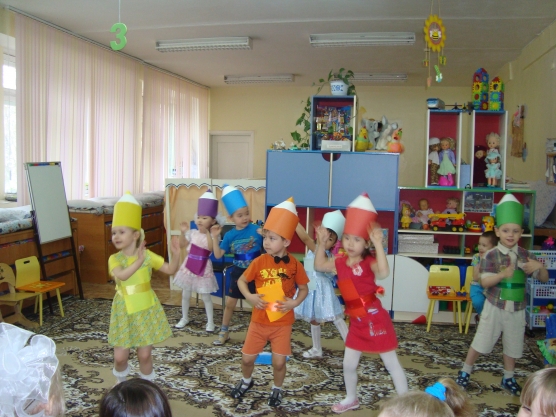 Игровой модуль «Цветные карандаши», в средней группе Фото Игровой модуль «Цветные карандаши», в средней группе
