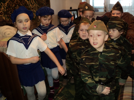 Встреча двух поколений. Посещение ветеранов с концертной программой, подготовительная группа. Фото Встреча двух поколений. Посещение ветеранов с концертной программой, подготовительная группа.