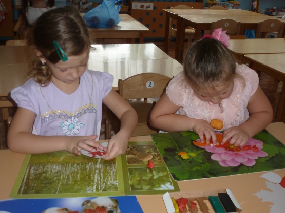 Коллективная работа в технике пластилинография «Букет Осени» Фото Коллективная работа в технике пластилинография «Букет Осени»