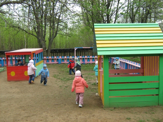 Домик для участка детского сада своими руками