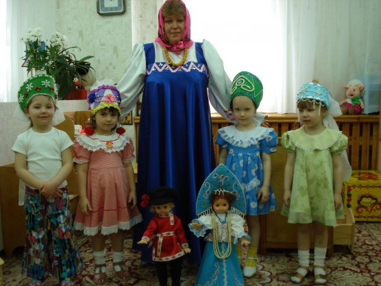 Беседа о женских головных уборах Фото Беседа о женских головных уборах
