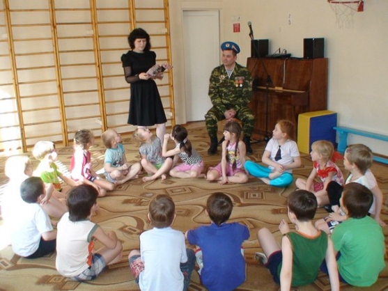 Сценарий детского спортивного праздника «Баллада о солдате» с участием родителей Фото Сценарий детского спортивного праздника «Баллада о солдате» с участием родителей