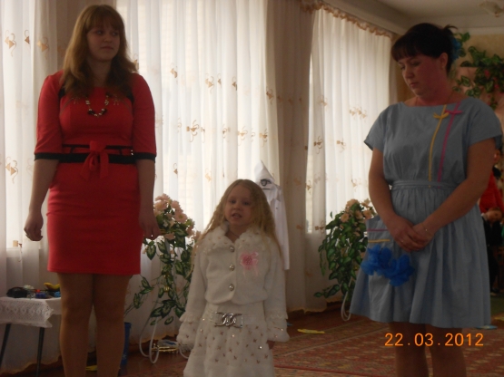 Лучший помощник воспитателя 2013 Фото Лучший помощник воспитателя 2013