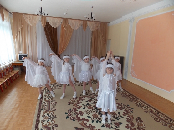 Танцевальная композиция «Голуби» Фото Танцевальная композиция «Голуби»