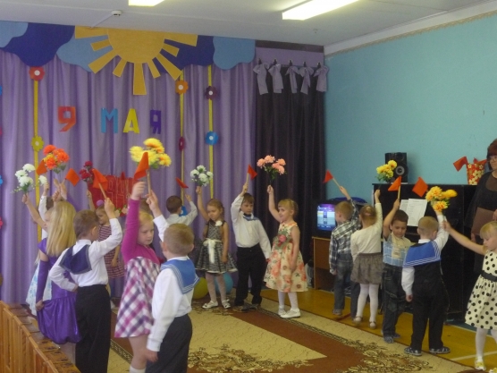 Праздник «Сияет солнце в День Победы!» для детей старшего дошкольного возраста Фото Праздник «Сияет солнце в День Победы!» для детей старшего дошкольного возраста