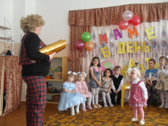 Сценарий праздника. «Маме в день 8 марта» Фото Сценарий праздника. «Маме в день 8 марта»