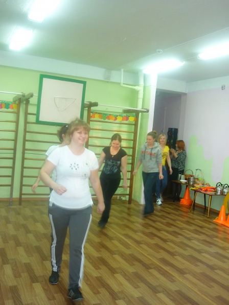 Совместный праздник детей и взрослых, посвящённый Дню матери Фото Совместный праздник детей и взрослых, посвящённый Дню матери