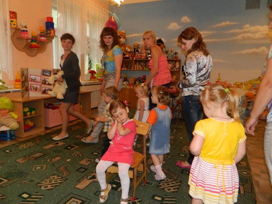 Конспект совместного игрового сеанса для родителей и детей в группе раннего возраста «Моя семья» Фото Конспект совместного игрового сеанса для родителей и детей в группе раннего возраста «Моя семья»