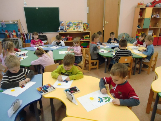 «Доставим маме радость». Пластилиновое поздравление на День матери Фото «Доставим маме радость». Пластилиновое поздравление на День матери