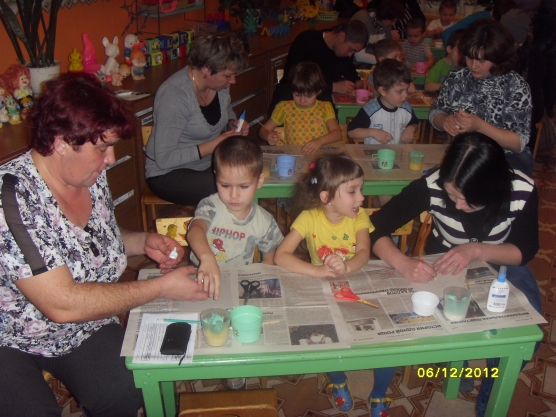 Батьківські збори спільна творчість батьків і дітей в середній групі Фото Родительское собрание совместное творчество родителей и детей в средней группе