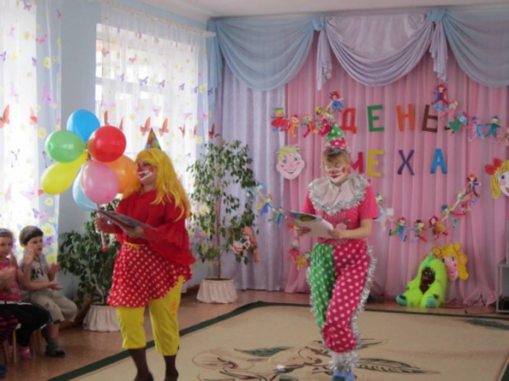 Сценарий к детским праздникам Сценарий к детским праздникам