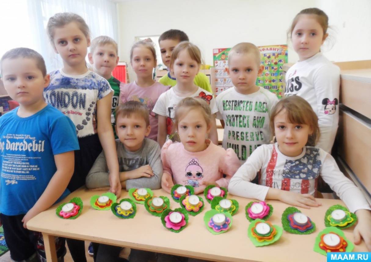 Проект з дітьми підготовчої групи «Свято бабусь, сестричок, подружок і мам» Фото Проект с детьми подготовительной группы «Праздник бабушек, сестричек, подружек и мам»