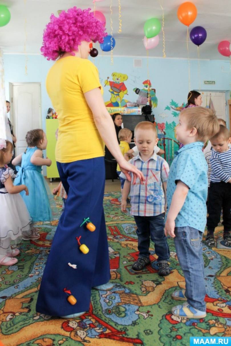 Випускний в першій молодшій групі «Спасибі, яселькі рідні» Фото Выпускной в первой младшей группе «Спасибо, ясельки родные»