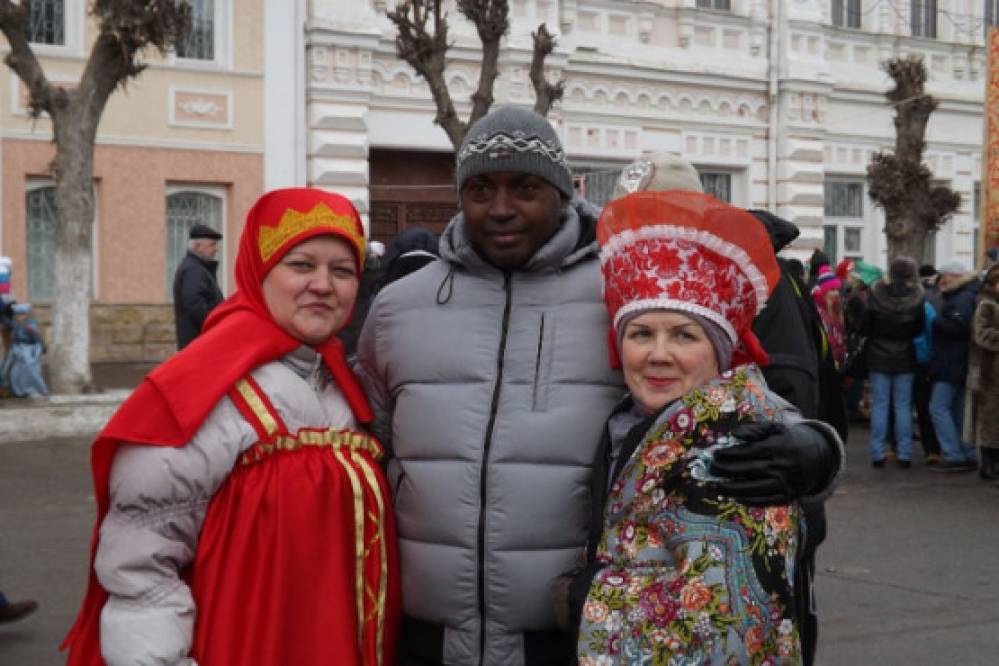 «Широкая масленица на Волге!» Фото «Широкая масленица на Волге!»