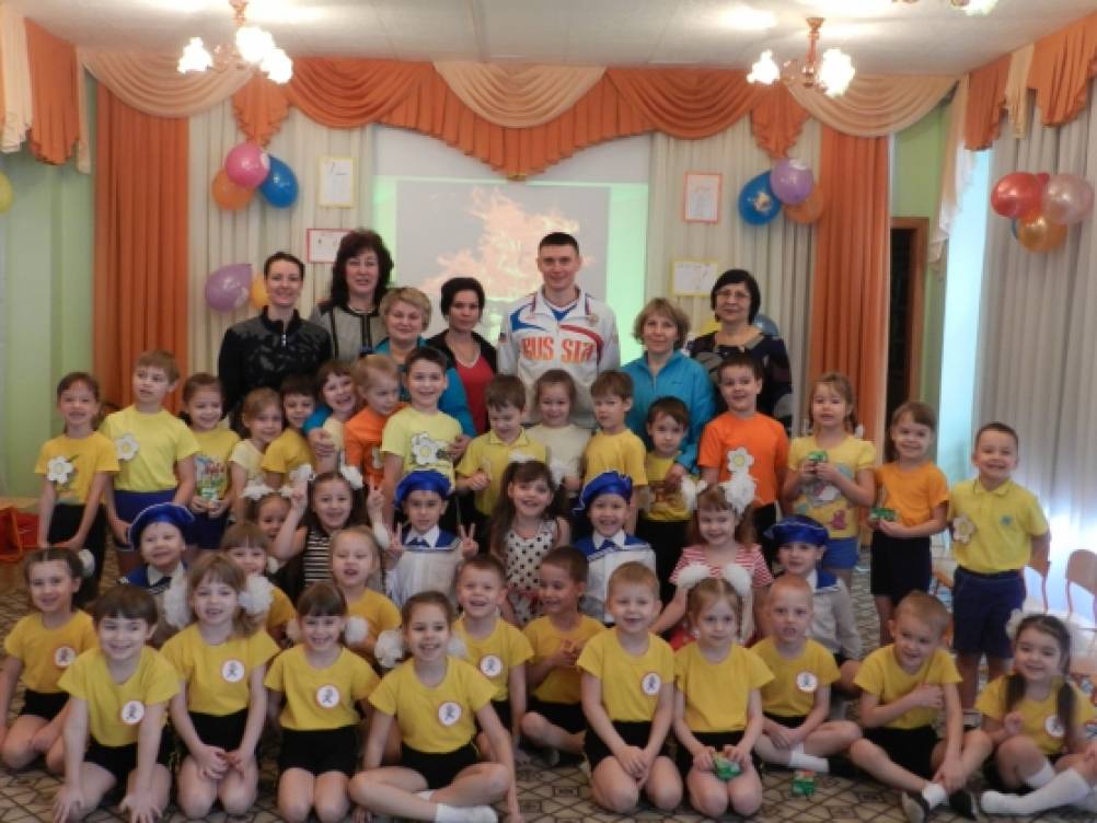 Сценарий спортивного праздника «Вперед, к Олимпиаде!» (для детей старшей и подготовительной групп) Фото Сценарий спортивного праздника «Вперед, к Олимпиаде!» (для детей старшей и подготовительной групп)
