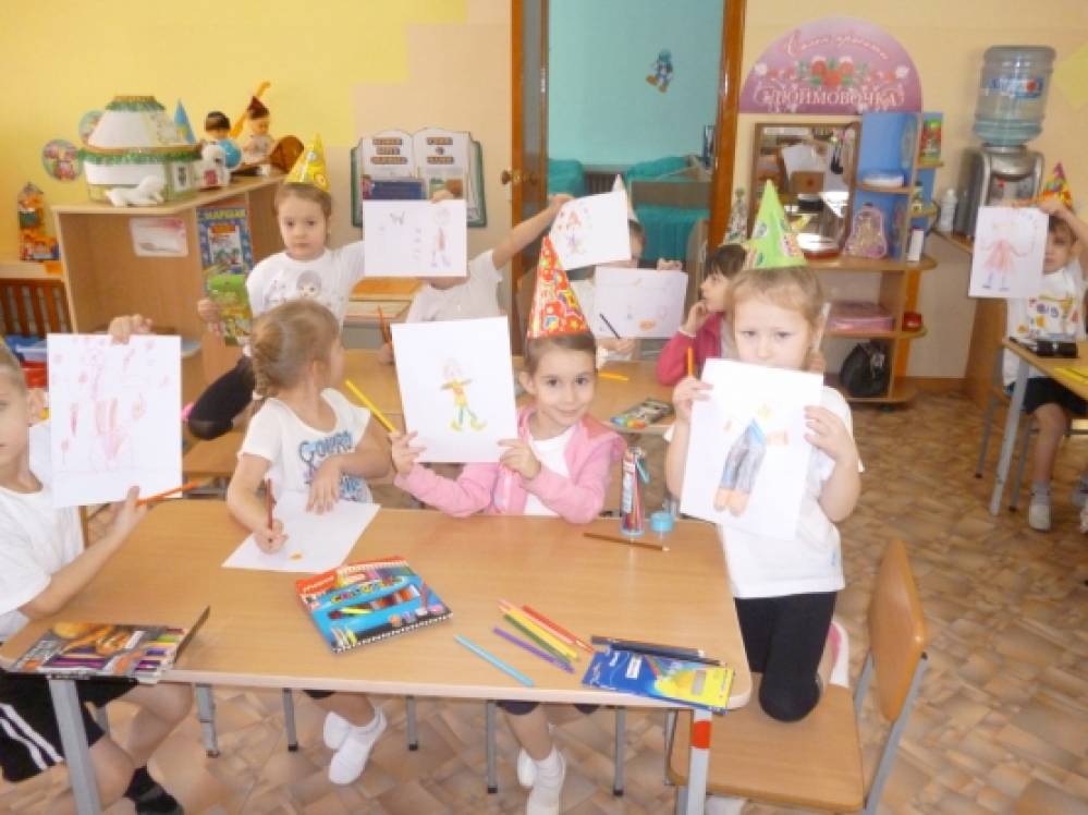 Театрализованное занятие по рисованию в старшей группе. Тема «Клоун» Фото Театрализованное занятие по рисованию в старшей группе. Тема «Клоун»