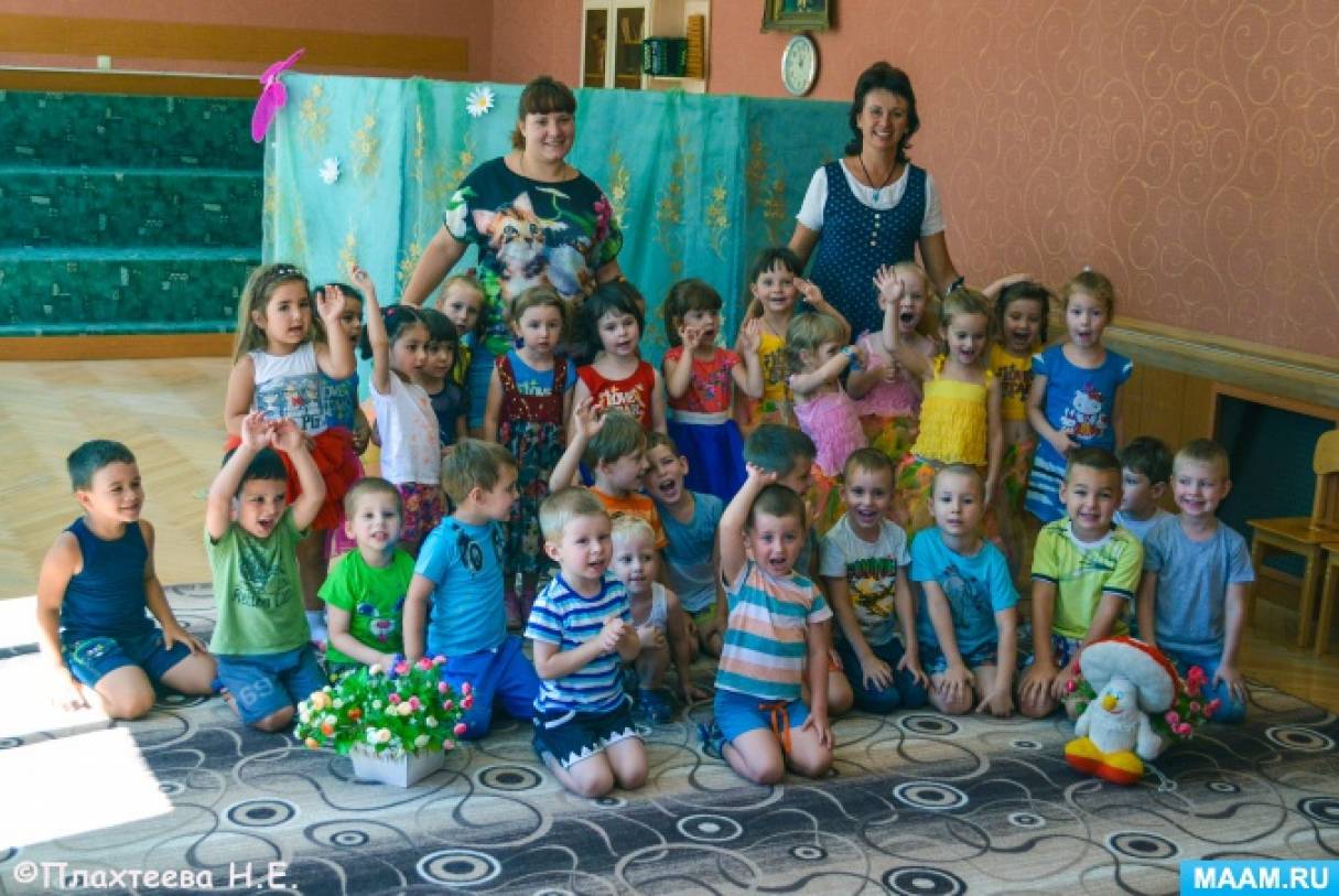 Літні розваги. Лялькова вистава «Маша в гостях у Мишка» Фото Летние развлечения. Кукольное представление «Маша в гостях у Мишки»