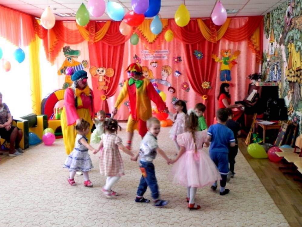 Клоун бантик сценарий Клоун бантик сценарий