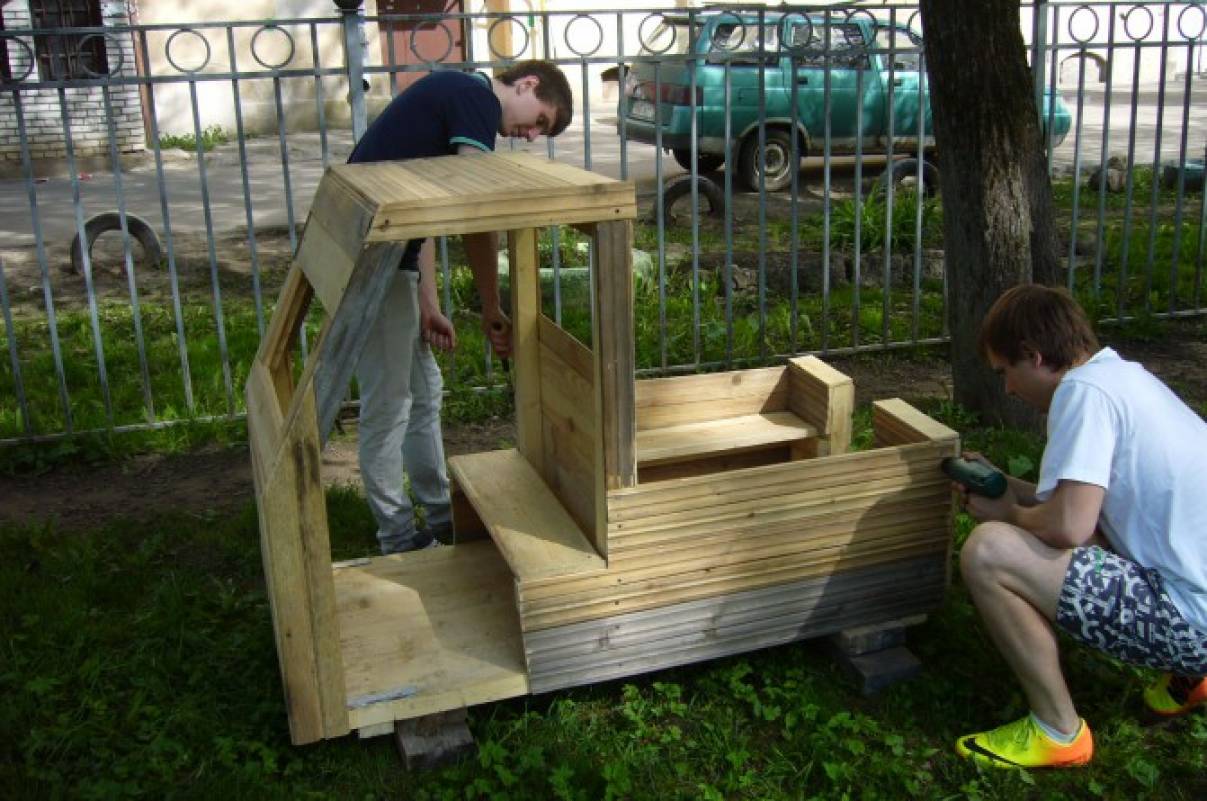 Поделки из дерева и фанеры для сада своими руками, фото 89 Поделки из дерева и фанеры для сада своими руками, фото 72