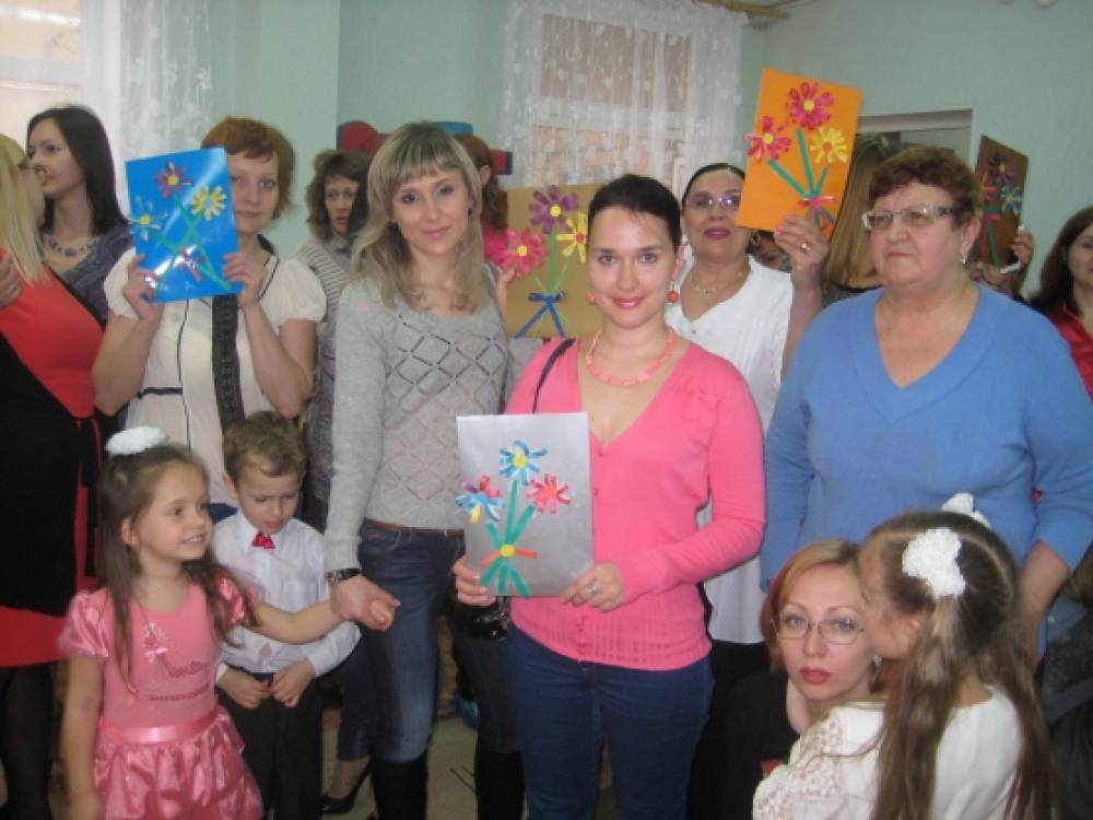 Поделки на День Матери в детский сад. Какие поделки сделать на День Матери? Мастер-класс по изготовлению поделки «Открытка для мамы». - Маам. ру