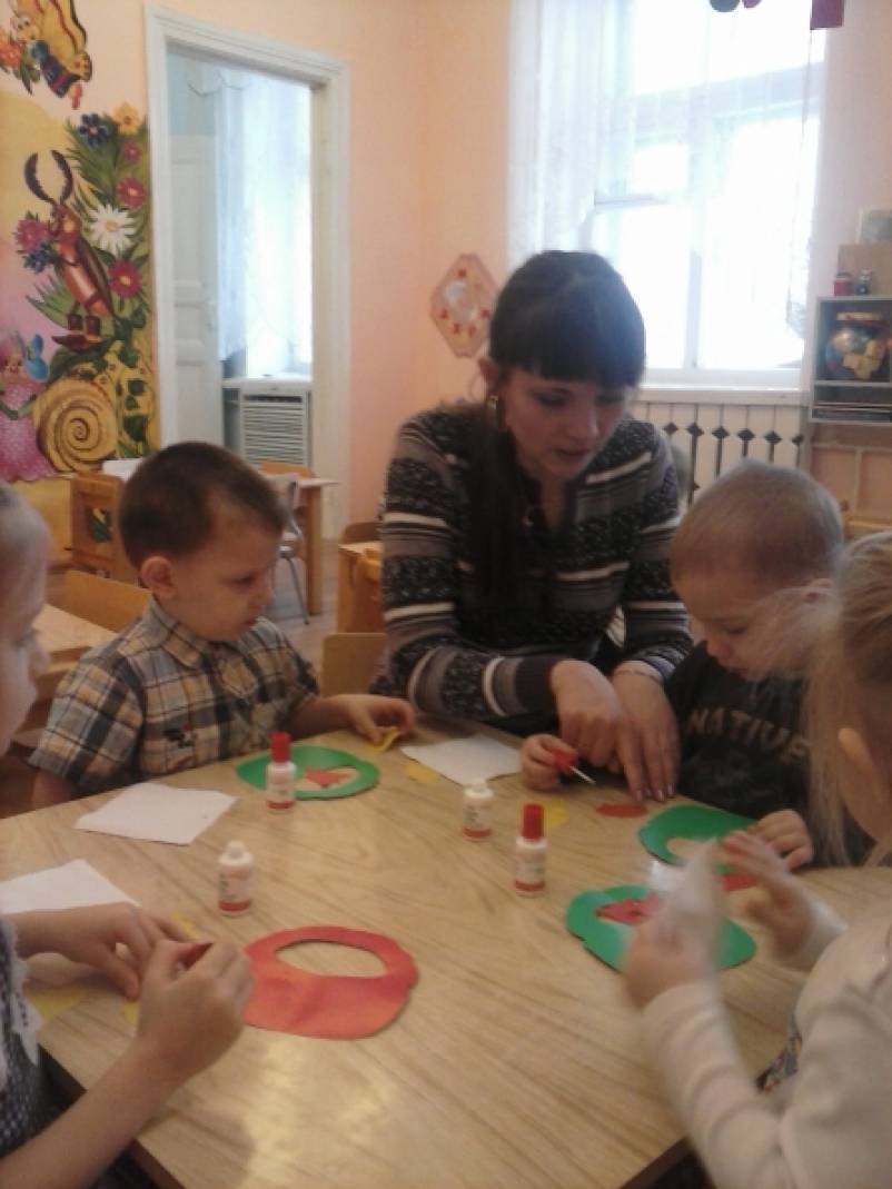 Подарок маме «Корзинка с тюльпанами» Фото Подарок маме «Корзинка с тюльпанами»