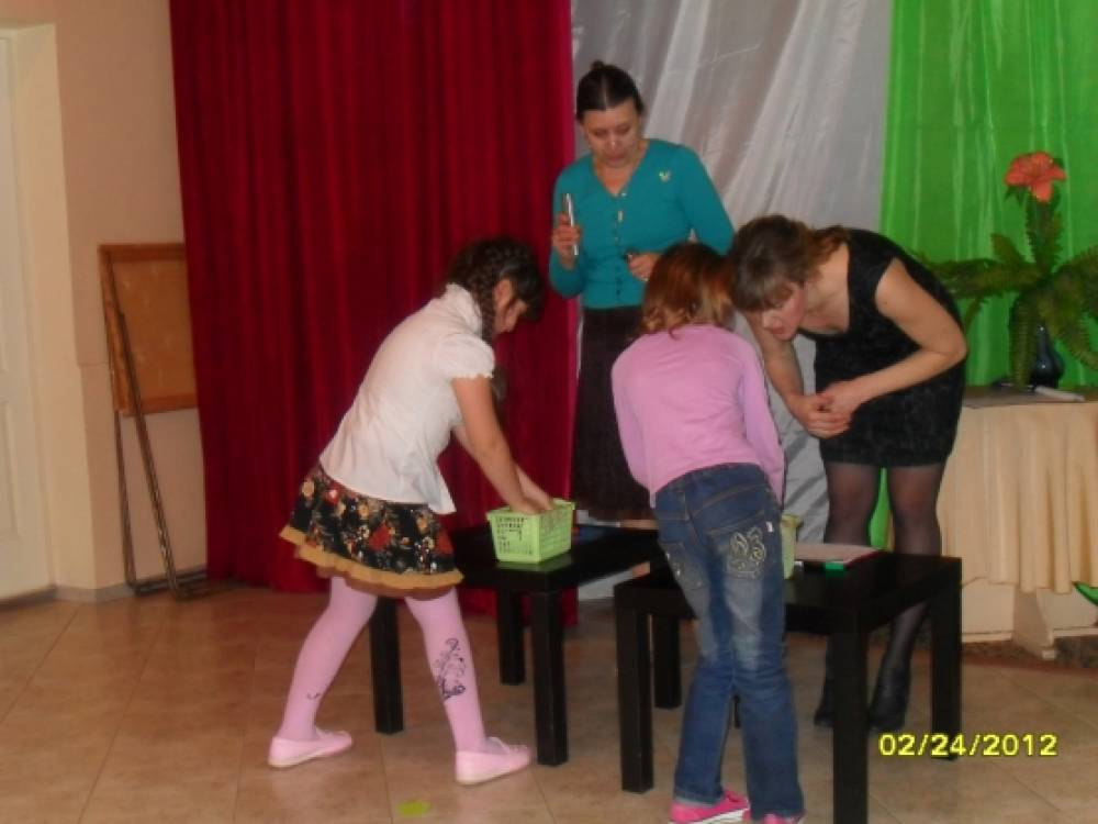 «Мавраль». Сценарий конкурсной программы для детей 6–8 лет, приуроченный к праздникам 23 февраля и 8 марта Фото «Мавраль». Сценарий конкурсной программы для детей 6–8 лет, приуроченный к праздникам 23 февраля и 8 марта