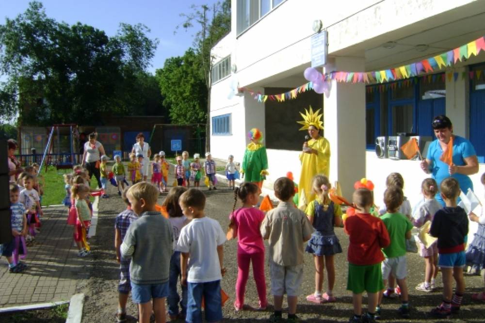 Веселый сценарий для детей дошкольного возраста Веселый сценарий для детей дошкольного возраста