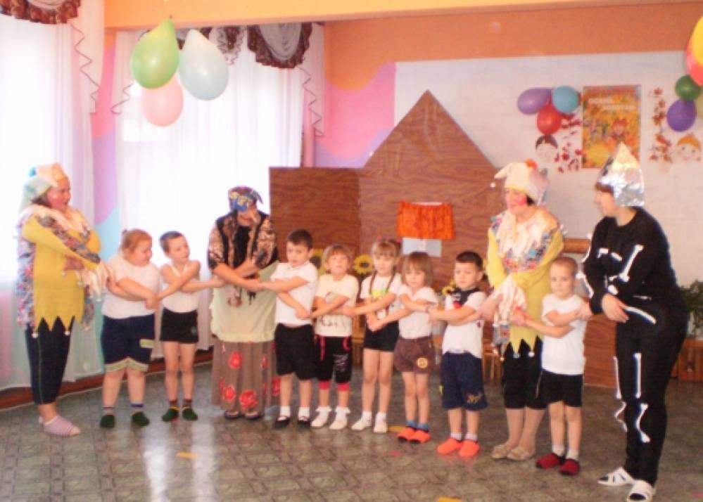Физкультурный досуг в средней группе с участием родителей Фото Физкультурный досуг в средней группе с участием родителей