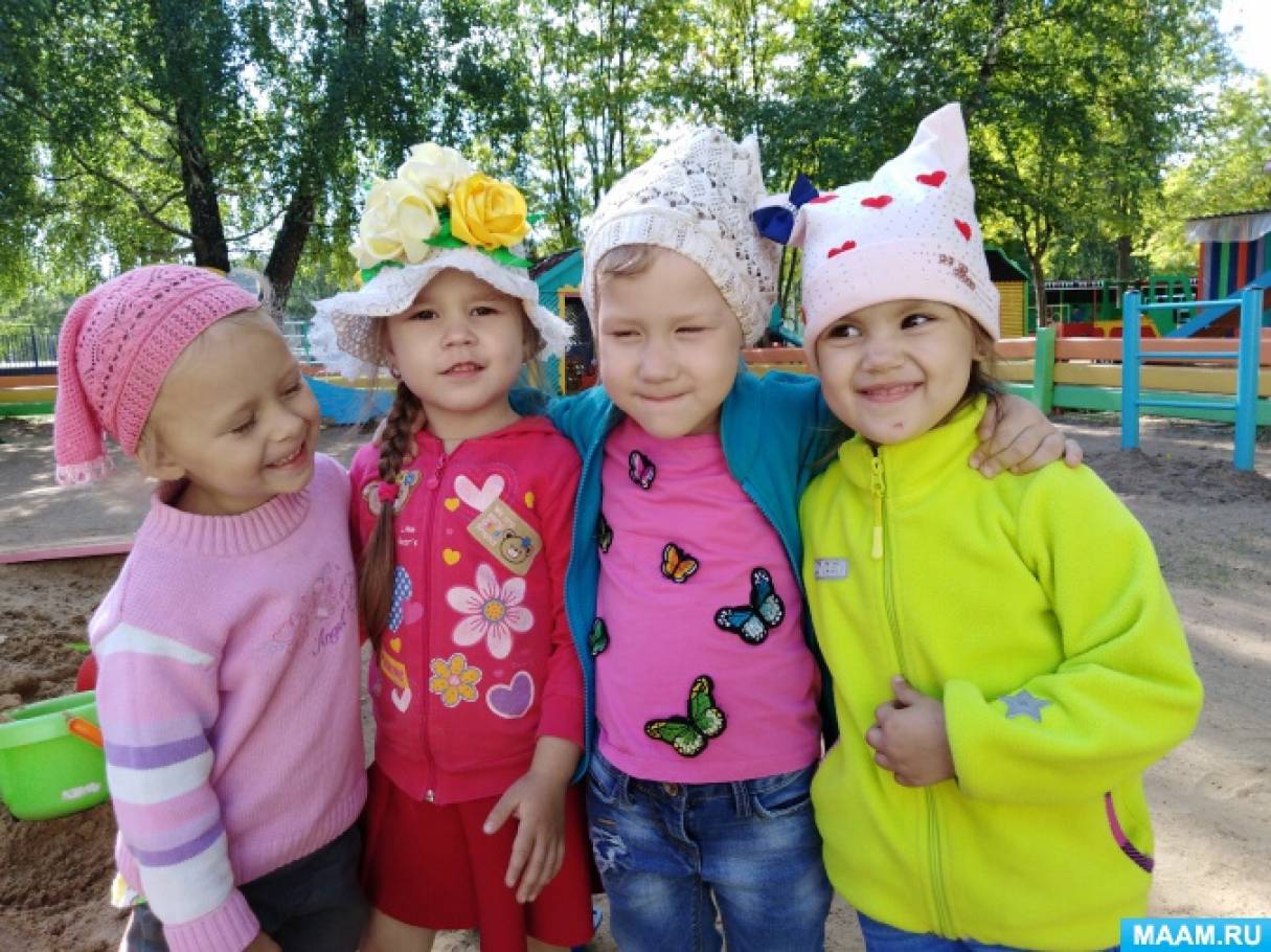 Фотозвіт «Ми весело гуляємо і пісеньки співаємо» Відео Фото Фотоотчет «Мы весело гуляем и песенки поем» Видео