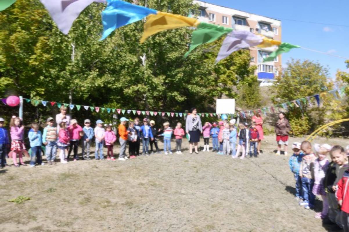 Сценарій розваги «День знань» Фото Сценарий развлечения «День знаний»